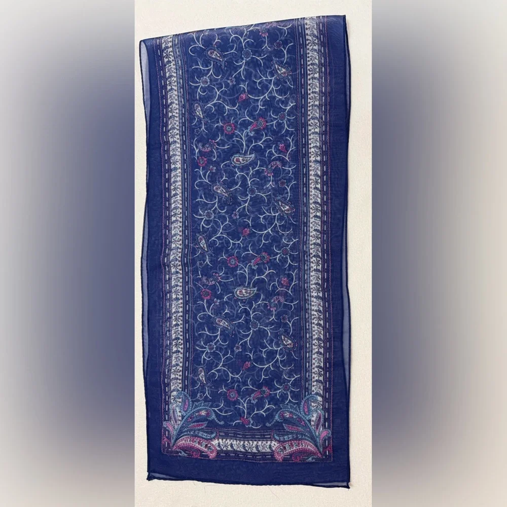 Vintage Elegant Blue Paisley Handbag/Neck Scary Approx 11” x 48”
